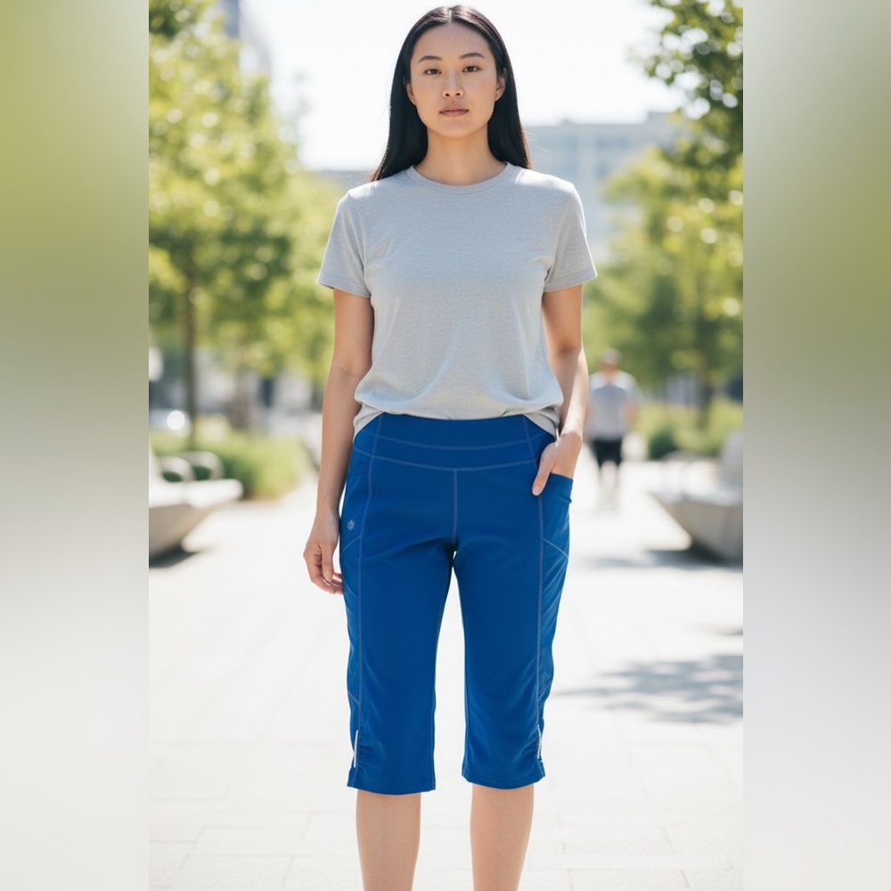 Athleta Blue Capri Leggings XS Zip Pocket Athletic Cropped Pants